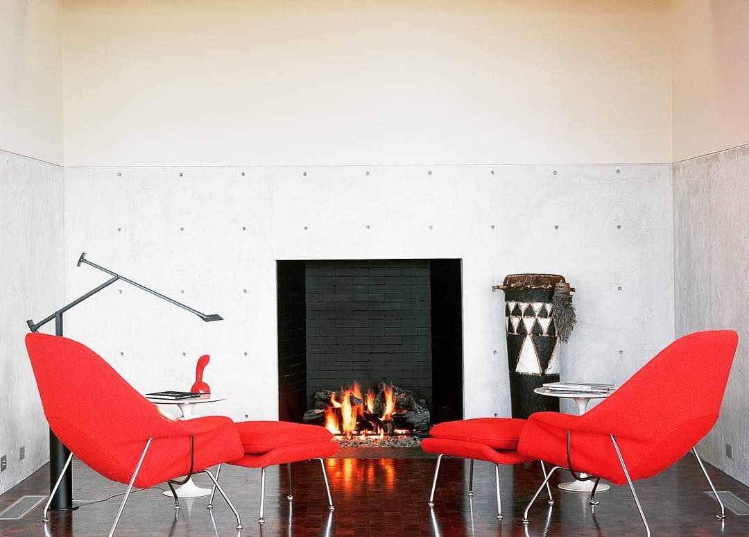Always enjoyed our clients use of Saarinen Womb Chairs in this space. Construction Management by @foursquarebuilders