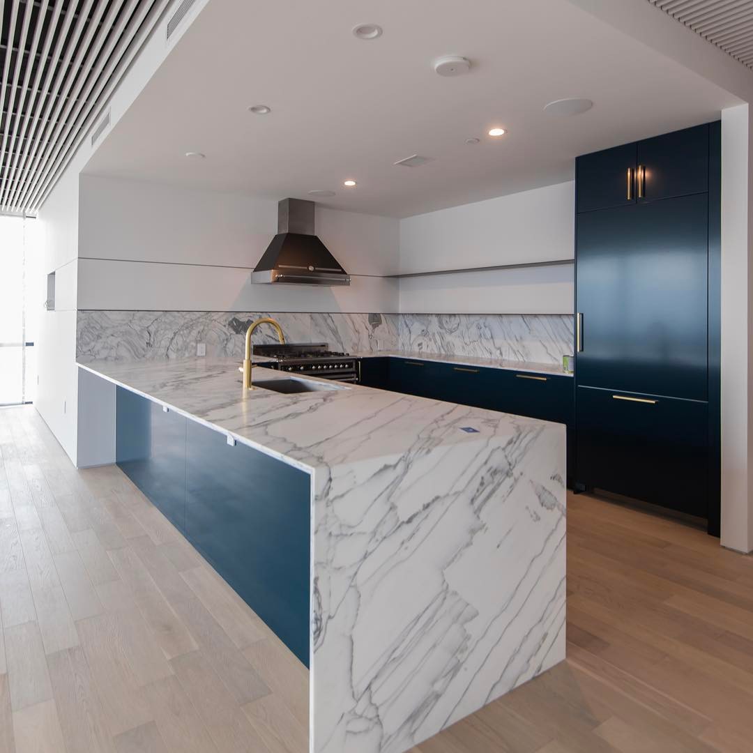 Recently completed Seaholm condo finish out. Design by @slicdesign Built by @foursquarebuilders Photo by @redpantsstudio
