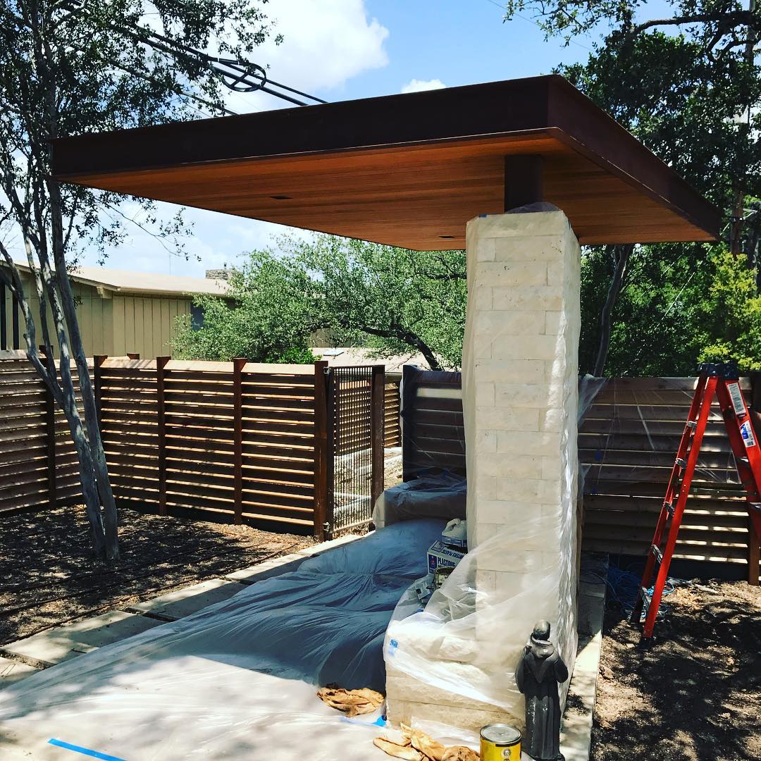 Finishing touches going on our pavilion next to the Bocce Ball court at our Rollingwood build. Built by @foursquarebuilders Steel by @drophousedesign Trim by @mendservices