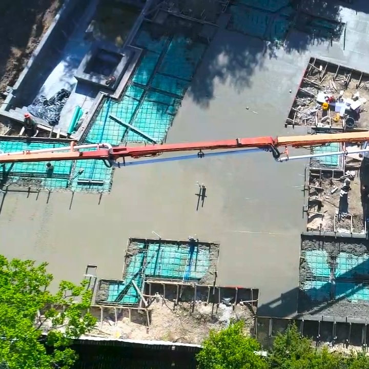 Always a major milestone to have the foundation poured. Designed by @lankerani_architecture Built by @foursquarebuilders Drone  Pilot @redpantsstudio Interior Design by @lovecounty