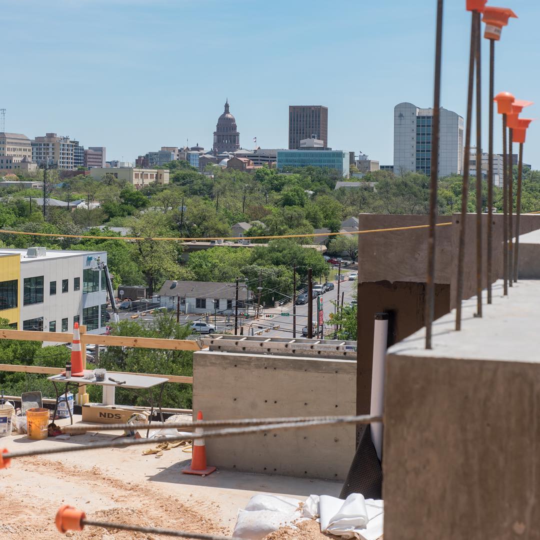 Good morning Austin and our State Capital from our build team in West Austin. Designed by @laruearchitects Built by @foursquarebuilders Interiors by @lovecounty Photo by @redpantsstudio Concrete by @boothe_concrete