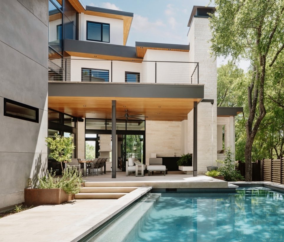 Summer time pool time at our Rollingwood home. Designed by @jchristopherarchitecture