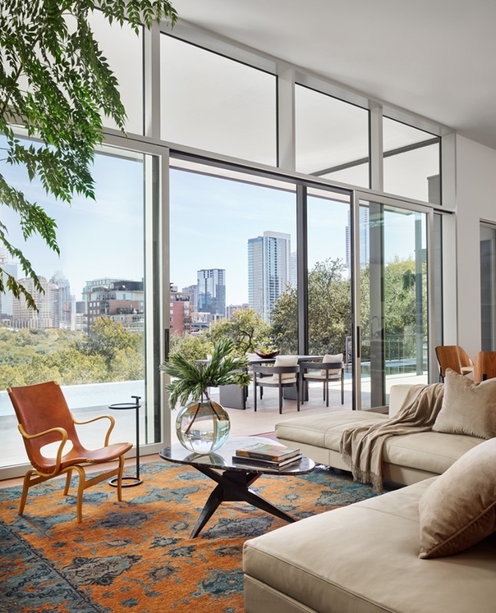 Windows, windows and more windows!!⁠
⁠
Builder @foursquarebuilders⠀⠀⠀⠀⠀⠀⠀⠀⠀⁠
Architect @laruearchitects⠀⠀⠀⠀⠀⠀⠀⠀⠀⁠
Photography @caseycdunn⠀⠀⠀⠀⠀⠀⠀⠀⠀⁠
Styling @adamfortner