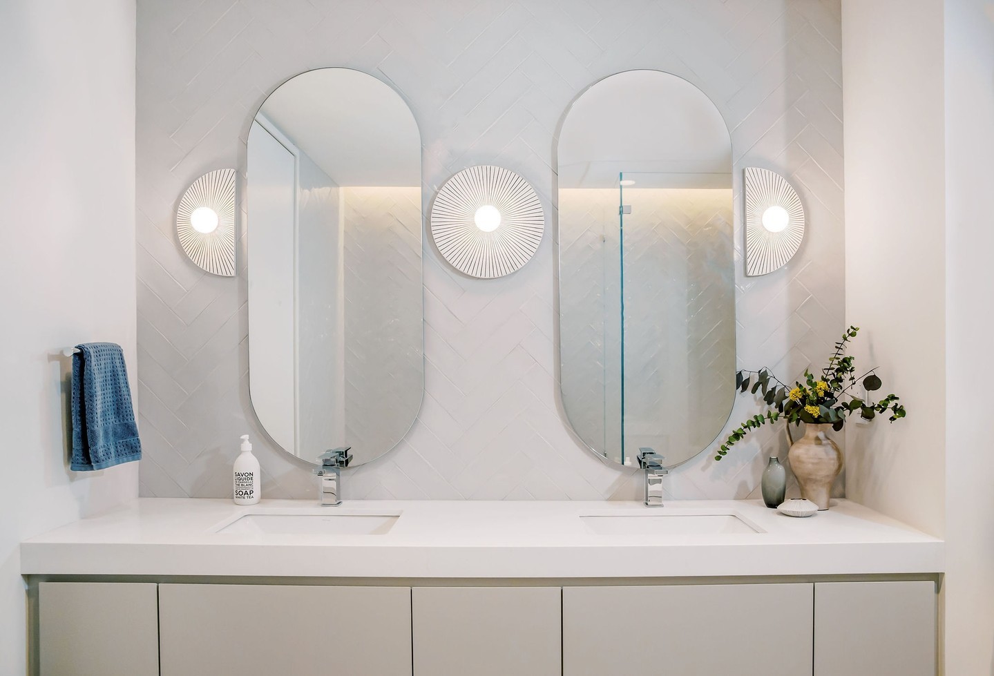 Prepare to be amazed by this stunning bathroom transformation! From the elegant fixtures to the luxurious marble countertops, every detail screams 'indulgence.' Trust us, you won't want to leave this beautiful sanctuary! 🛁⁠
⁠
@urbanspaceinteriors⁠
⁠